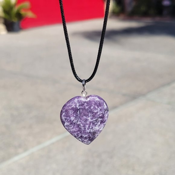 Lepidolite Gemstone Heart Pendant - Picture 4 of 5